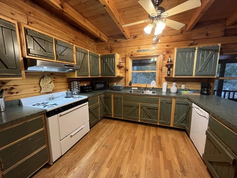 The kitchen is open and easy to navigate.