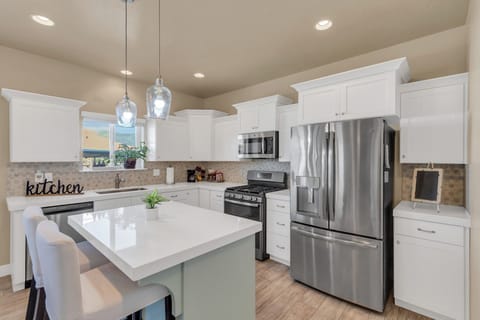 Fully equipped kitchen