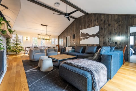 Great room with extra long sectional and plenty of seating