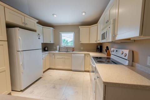 Hidden Oasis Kitchen