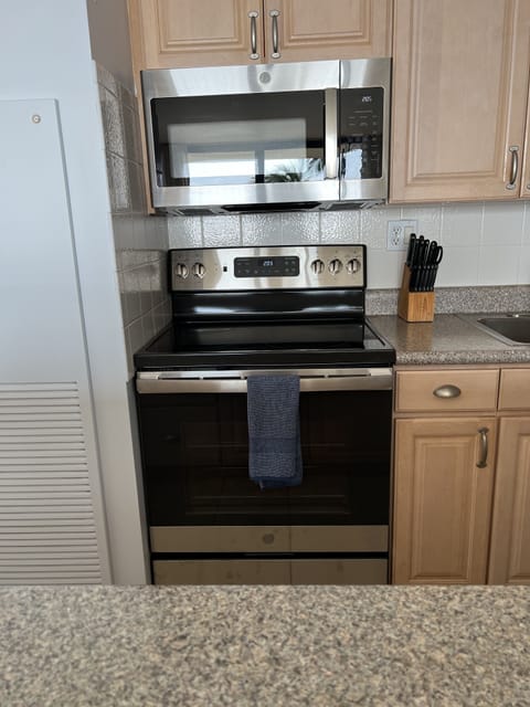 New stove has a Power boil cook top and convection oven 