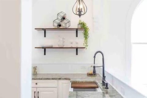 30a04520 81a3 4b15 85d0 bc72099b8927