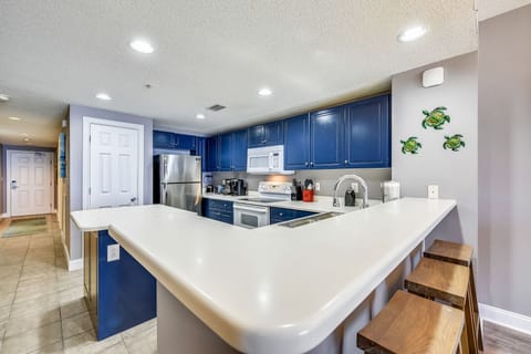 Full Size Kitchen with Bar Seating