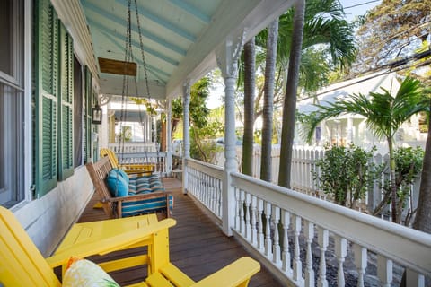Colony Conch Casa Front Porch