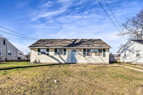Bellmawr Vacation Rental | 3BR | 1.5BA | 1 Step to Access | 920 Sq Ft