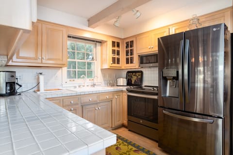 Kitchen - new appliances