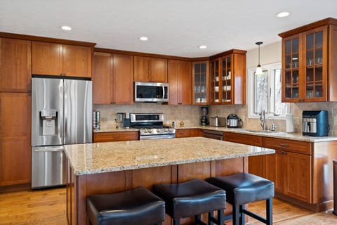 Fully equipped kitchen - Open concept