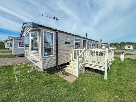 Book your summer break at Sunyndale Holiday Park