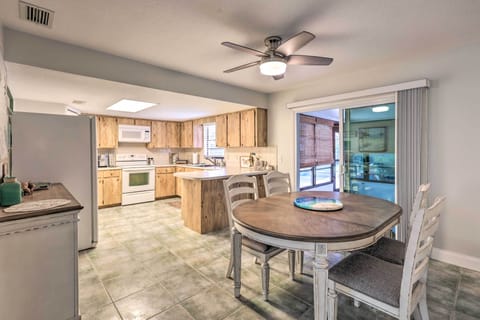 Kitchen | Fully Equipped