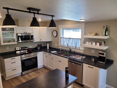 Kitchen fully remodeled in 2023
