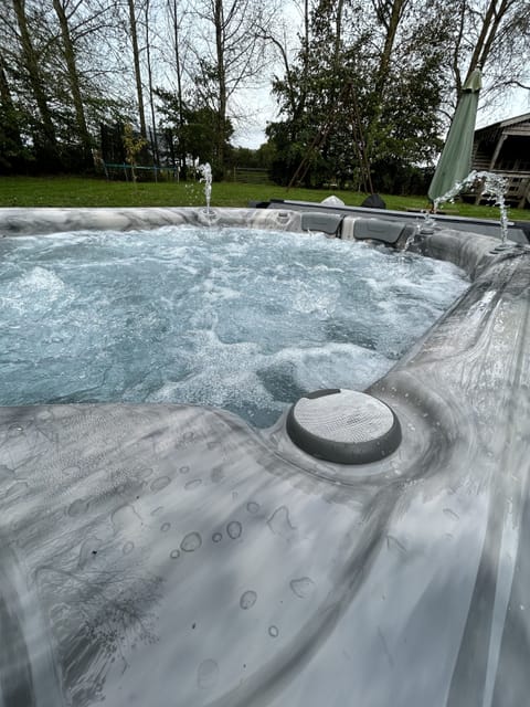 hot tub