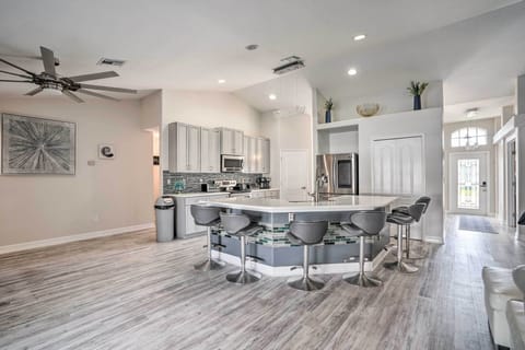 Kitchen | Coffee Maker + Grinder