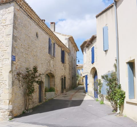 Center of Nages et Solorgues