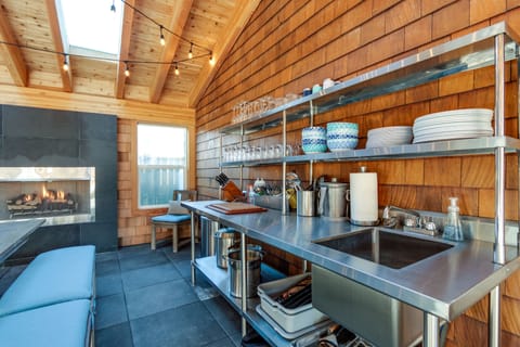Out wet bar and sink is the best spot to prepare your dinner