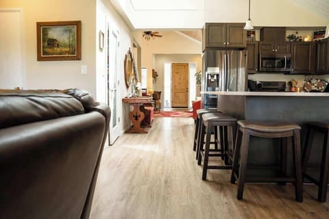 Hallway to the kitchen