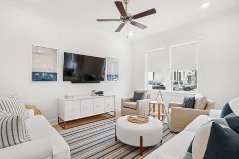 Prominence 30A rental Just Beachy - 4 bikes and golf cart included