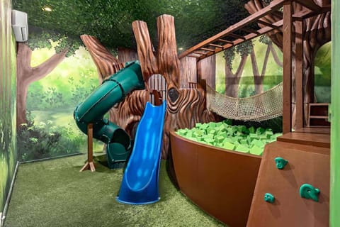 Treehouse Playroom