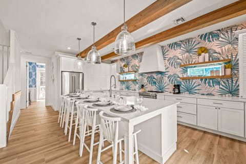 Kitchen Island Seating