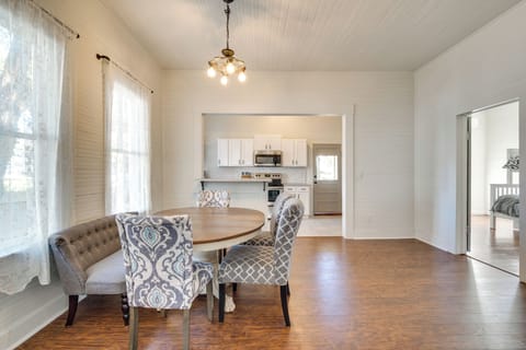 Dining Area | Dishware & Flatware