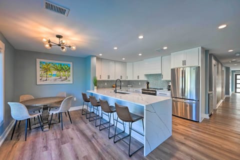 Dining Area | Dishware & Flatware