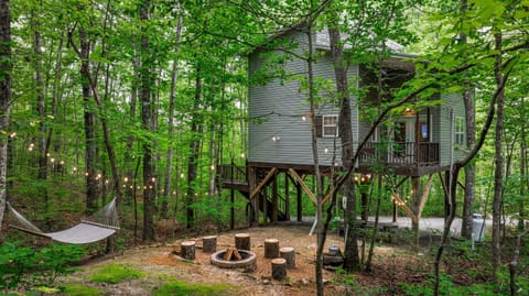 Serenity Escape Treehouse is surrounded by nature! :)