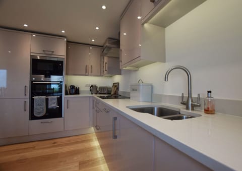 Modern and very well equipped kitchen with Nespresso coffee machine