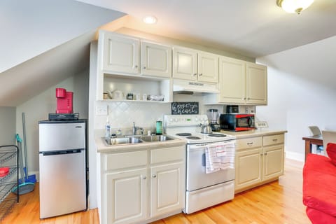 Well-Equipped Kitchen | Single-Story Studio | 2nd-Floor Unit