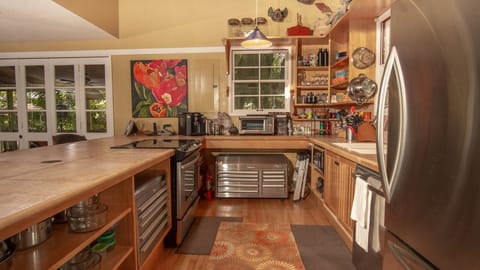 Ingenious use of commercial tool boxes