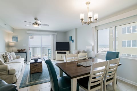 LIVING AND DINING ROOM