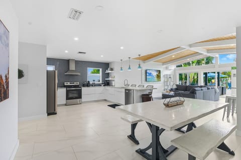 Guests enjoying the living, dining and kitchen rooms all have a gorgeous view.