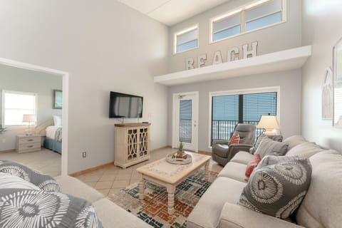 Get ready to create unforgettable memories with your loved ones in this extraordinary condo!