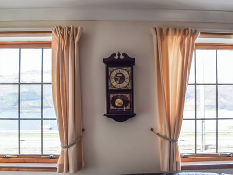 Interior | Quarter Deck Gardens, Glencoe