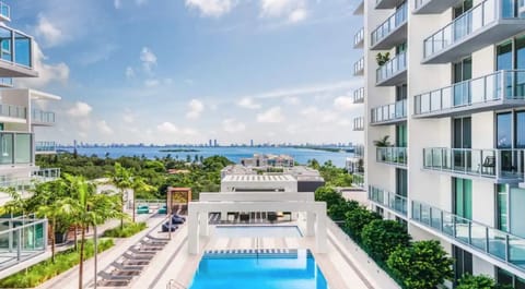 From the pool, enjoy sweeping direct views of Biscayne Bay and Miami Beach.