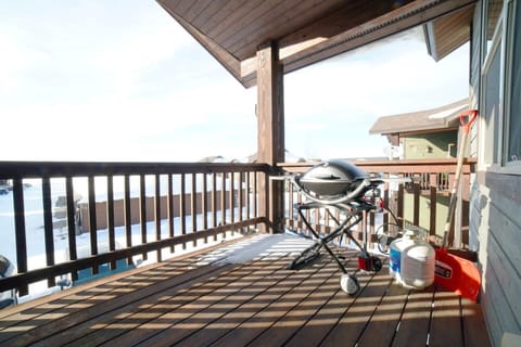 Head to the balcony to use the grill or take in an elevated view of the Big Hole mountains.