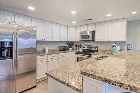 Kitchen | Fully Equipped | Cooking Basics | Dishware & Flatware