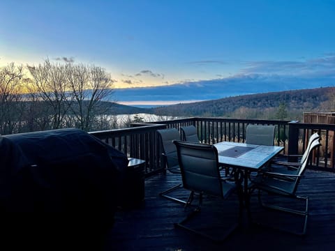 House 2 • Large Deck • Main Floor • Patio Table • Propane Gas Grill • Beautiful Mountain Views • Lake Views in the Winter