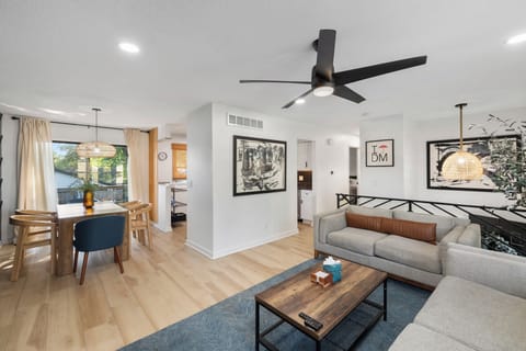 Upper Living Rooom/Dinning