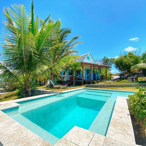 Tamarind Tree Cottage, Waterfront, pool and free kayaks