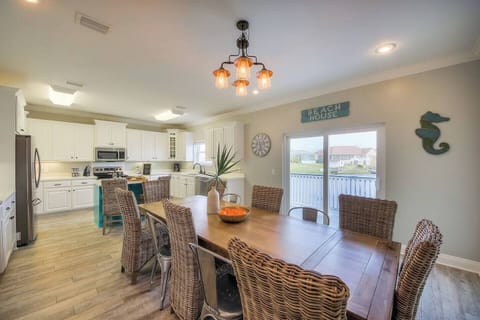 Our newly remodeled kitchen is beautiful, looking out over the lake! There is plenty of room for everyone and all that you would need for cooking a large meal.