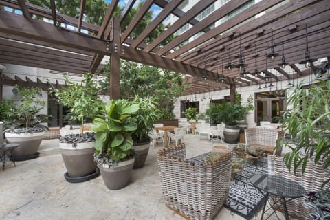 Access to all amenities of the hotel, including room service