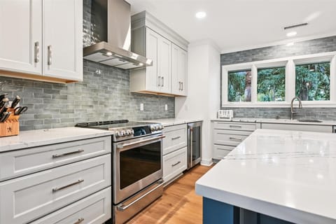 Newly Renovated (2025) Kitchen at 20 Red Maple