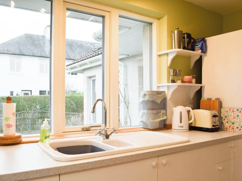 Kitchen | Puddingstone Cottage, Gartmore