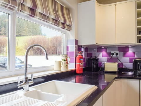 Kitchen | Rhiw Gam, Abbeycwmhir