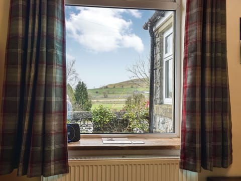 View | Low View, Buxton