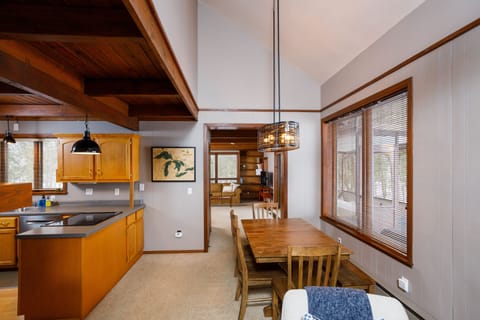 Dining seating for 6-7