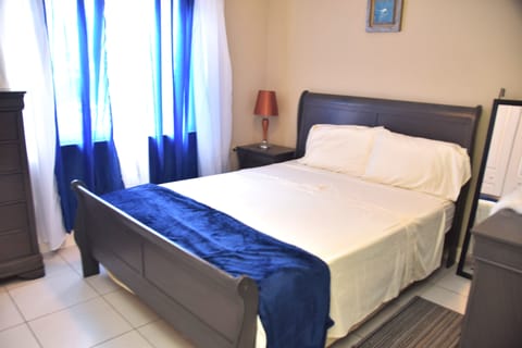queen bed