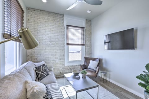 San Marcos Vacation Rental | 1BR | 1BA | Access By Stairs | 550 Sq Ft