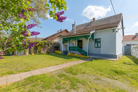 Holiday home front & entrance