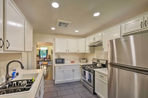 Kitchen | Fully Equipped | Cooking Basics | Dishware & Flatware