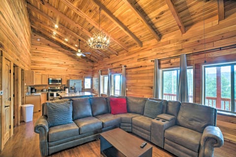 Living Room | Smart TV